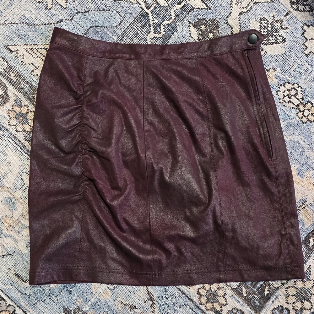 Free People Burgundy Faux Suede Mini Skirt EUC Size S